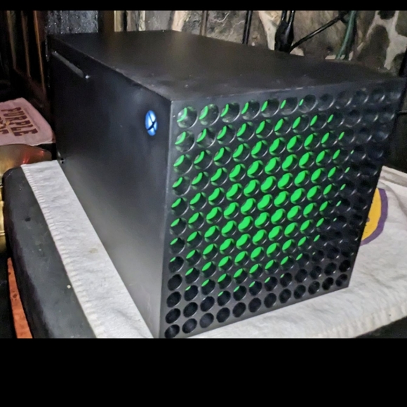 X box series x - Picture 2 of 3